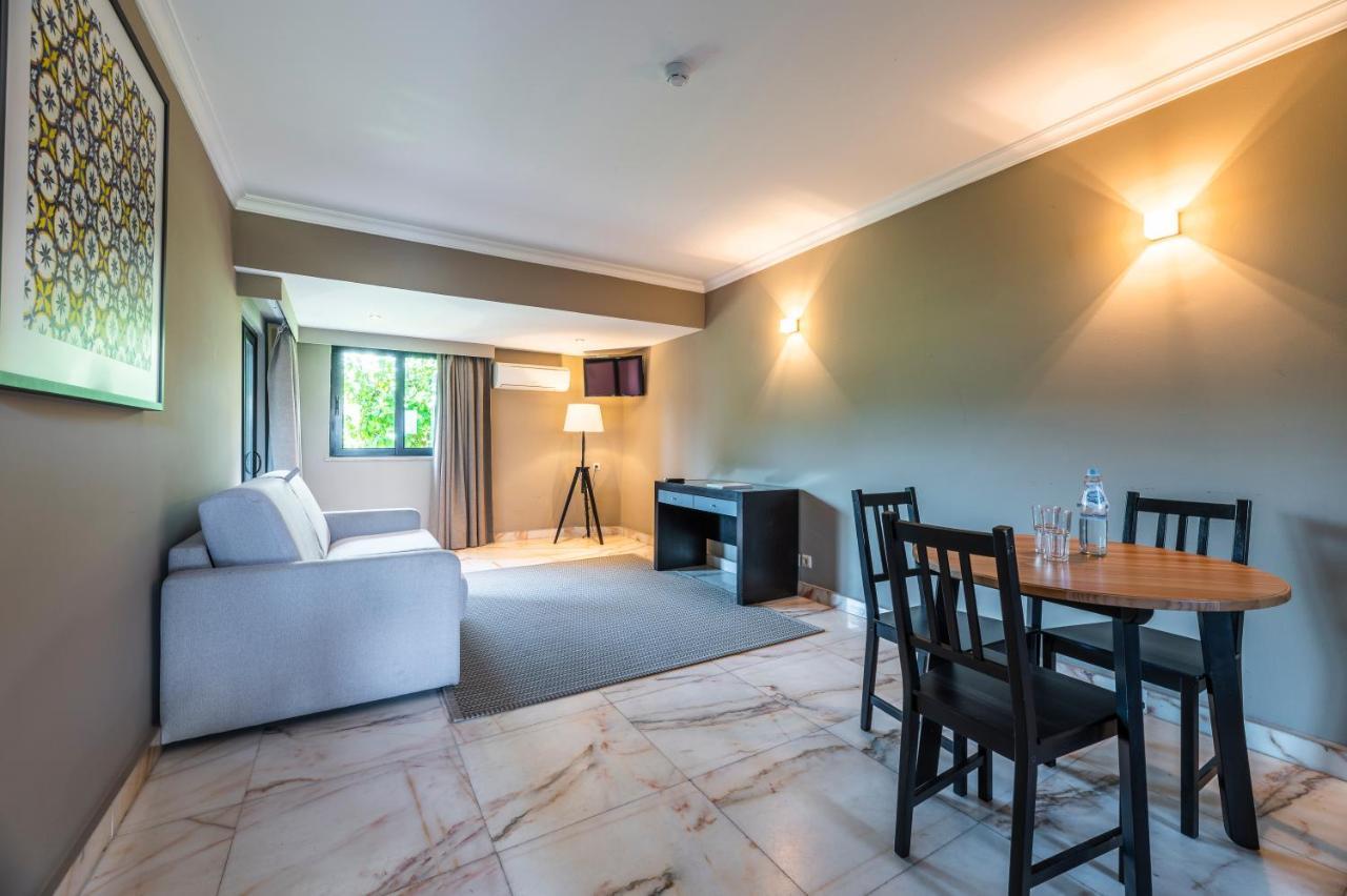 Topazio Vibe Beach Hotel & Apartments - Adults Friendly Albufeira Habitación foto