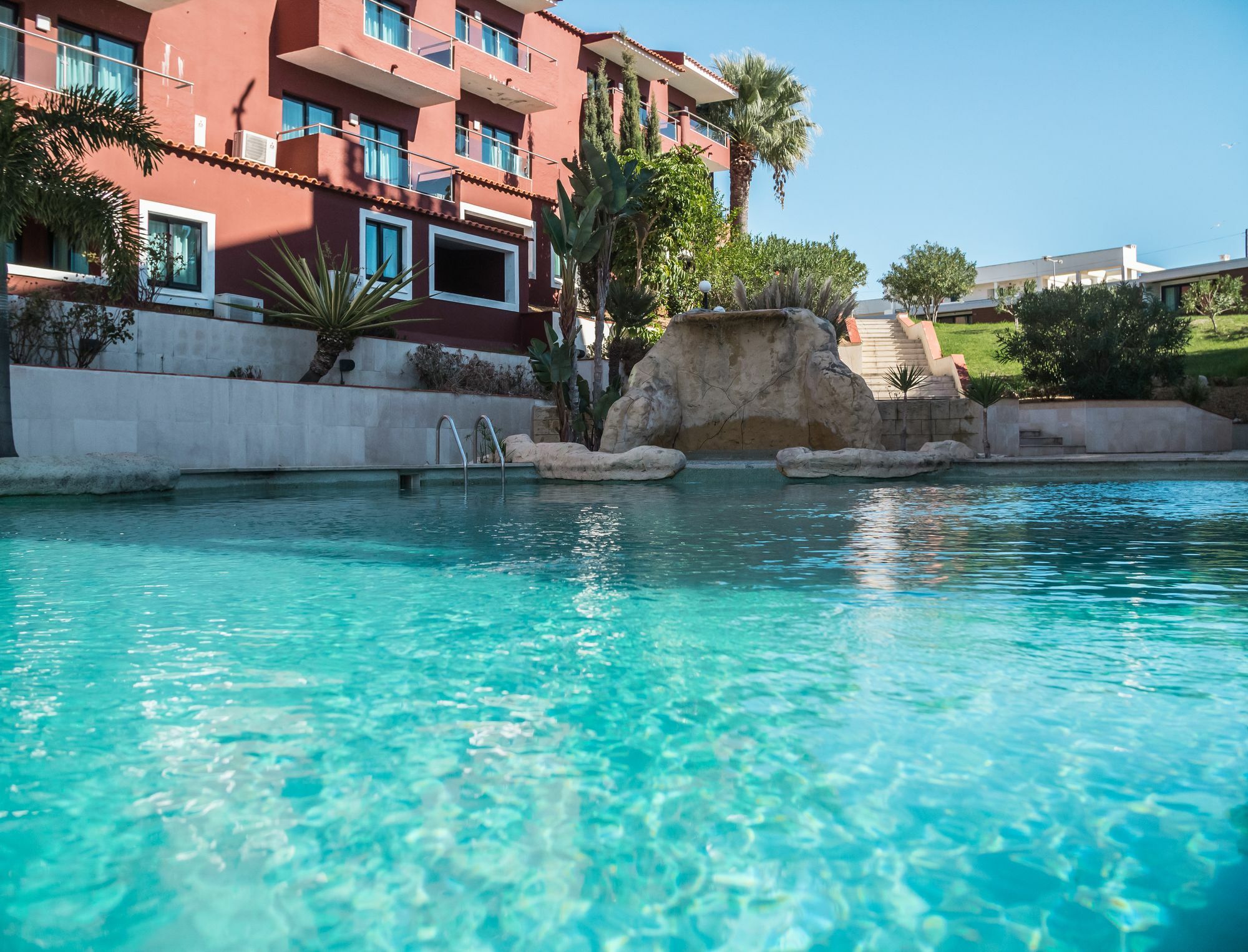 Topazio Vibe Beach Hotel & Apartments - Adults Friendly Albufeira Exterior foto